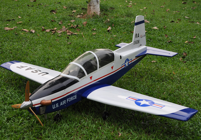 electric radio controlled model aircraft