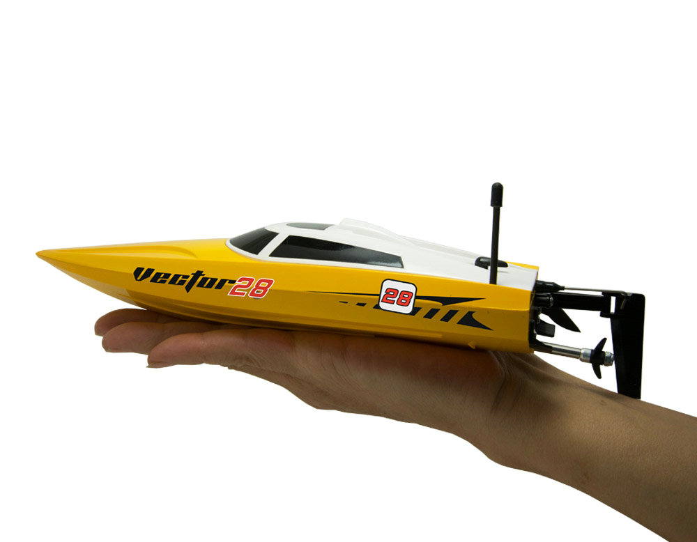 VolantexRC Vector28 2.4Ghz Super High Speed Pool Racer RC Boat (795-1) Ready-To-Run