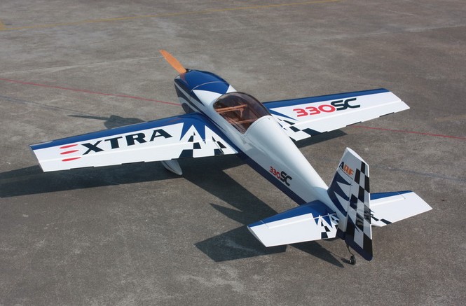 Goldwing ARF-Brand Extra 300LP 20CC 67.5'' Aerobatic RC Airplane ARF C